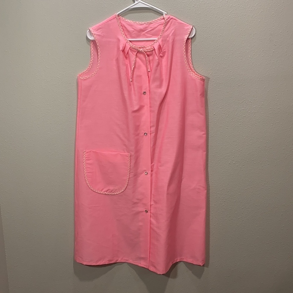 Vintage Sears sleeveless nightgown‎ housecoat